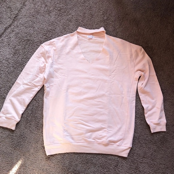 VENUS Sweaters - Pink sweater with V neck chocker style